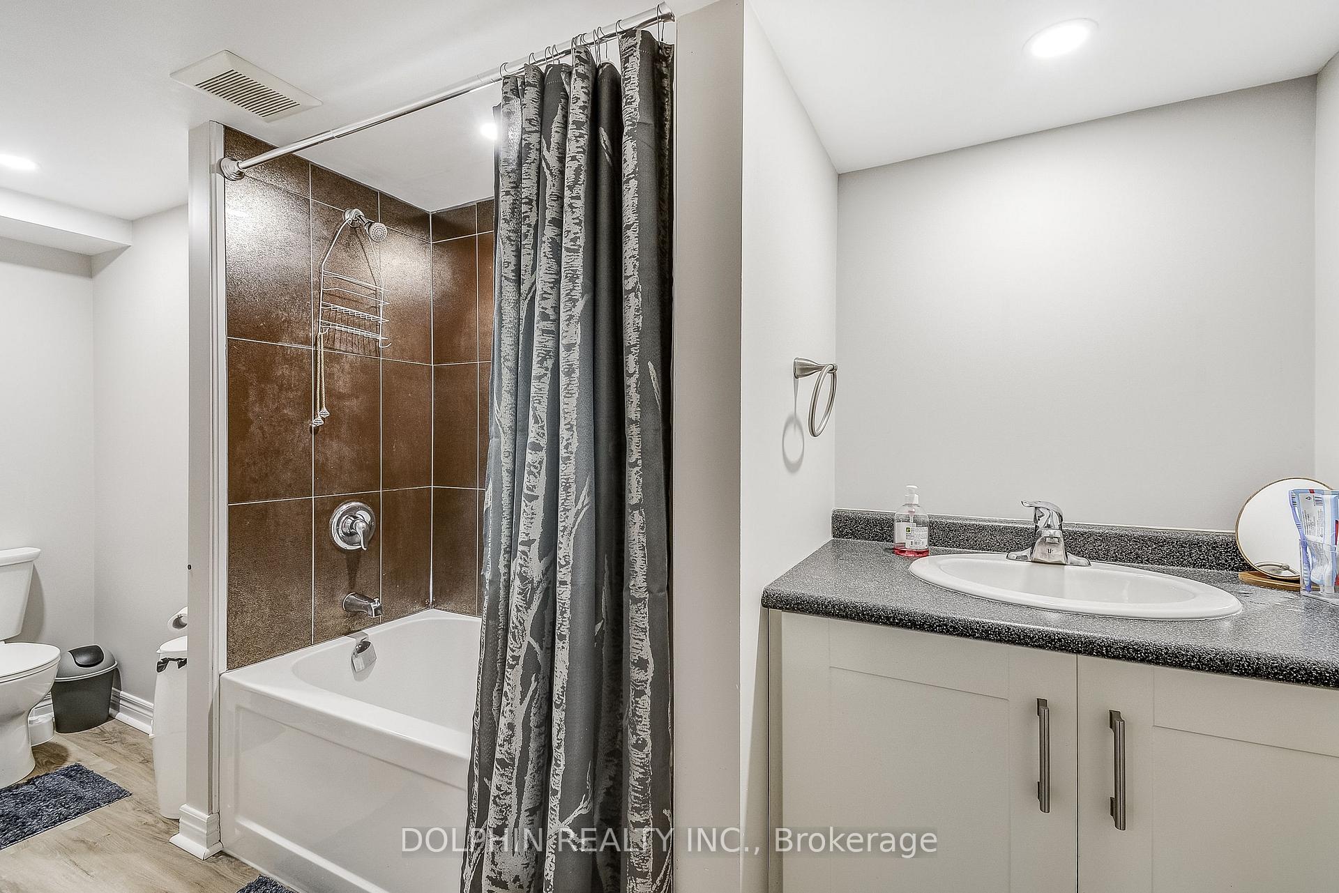 Photo 16 of 53 Merigold Street, St. Catharines, Western Hill — HOMEH