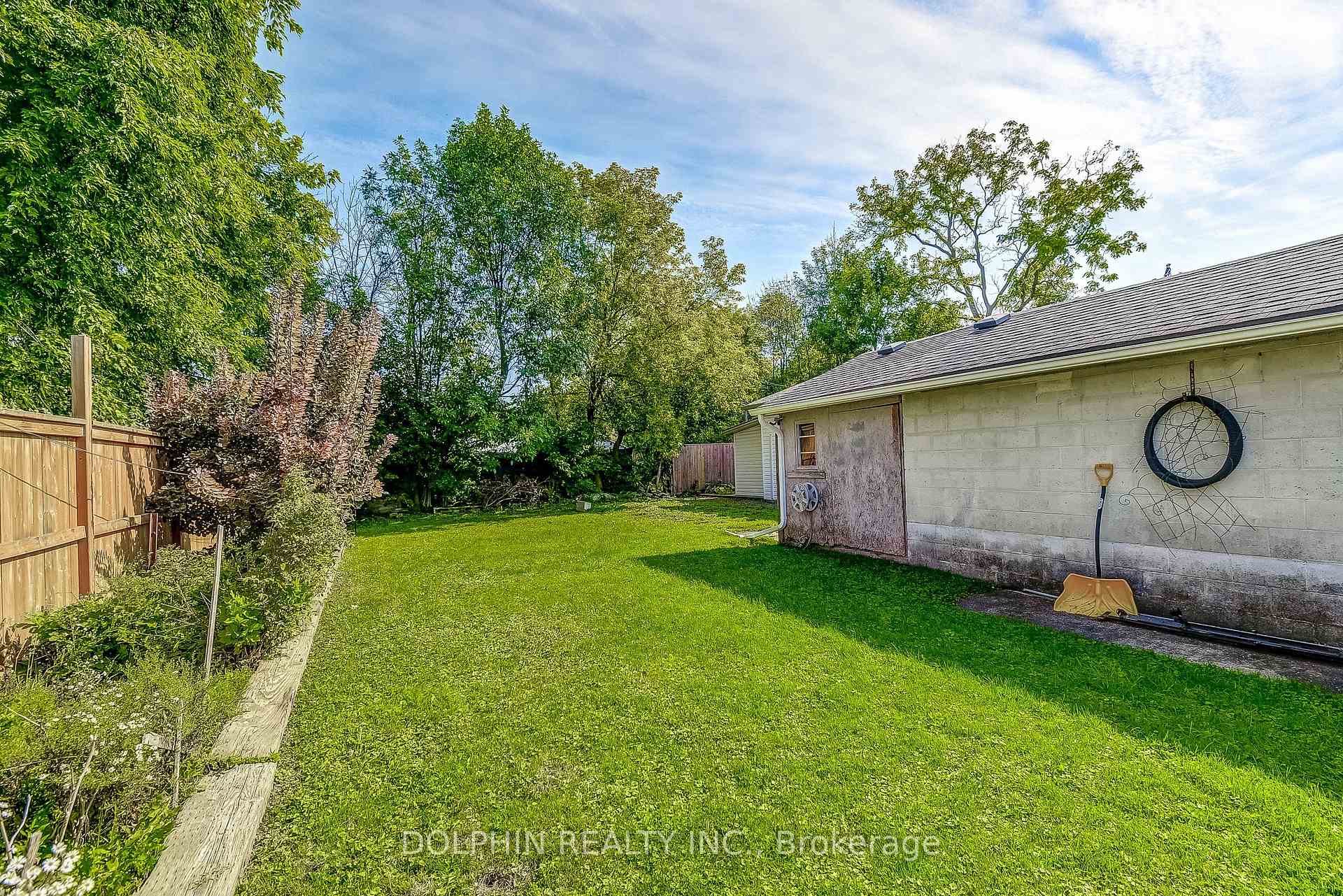 Photo 19 of 53 Merigold Street, St. Catharines, Western Hill — HOMEH