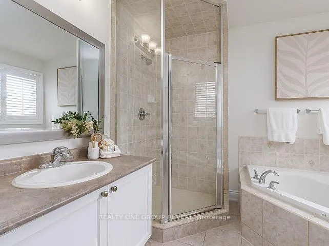 Photo 24 of 146 Argent Street, Clarington, Bowmanville — HOMEH