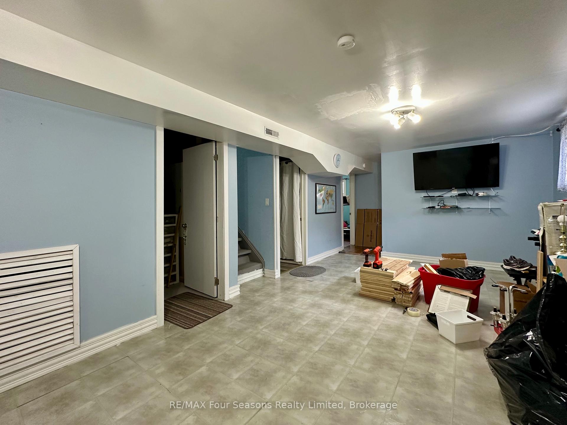 Photo 20 of 232 East Street, Clearview, Stayner — HOMEH