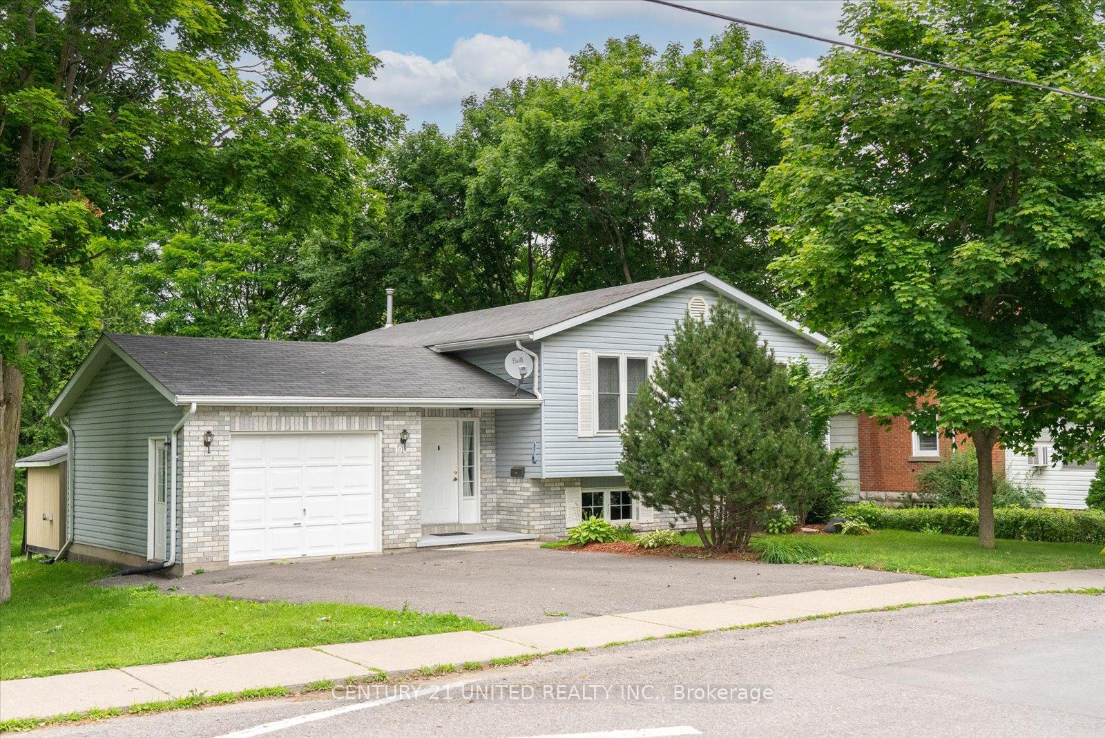 Front of 108 Elgin Street