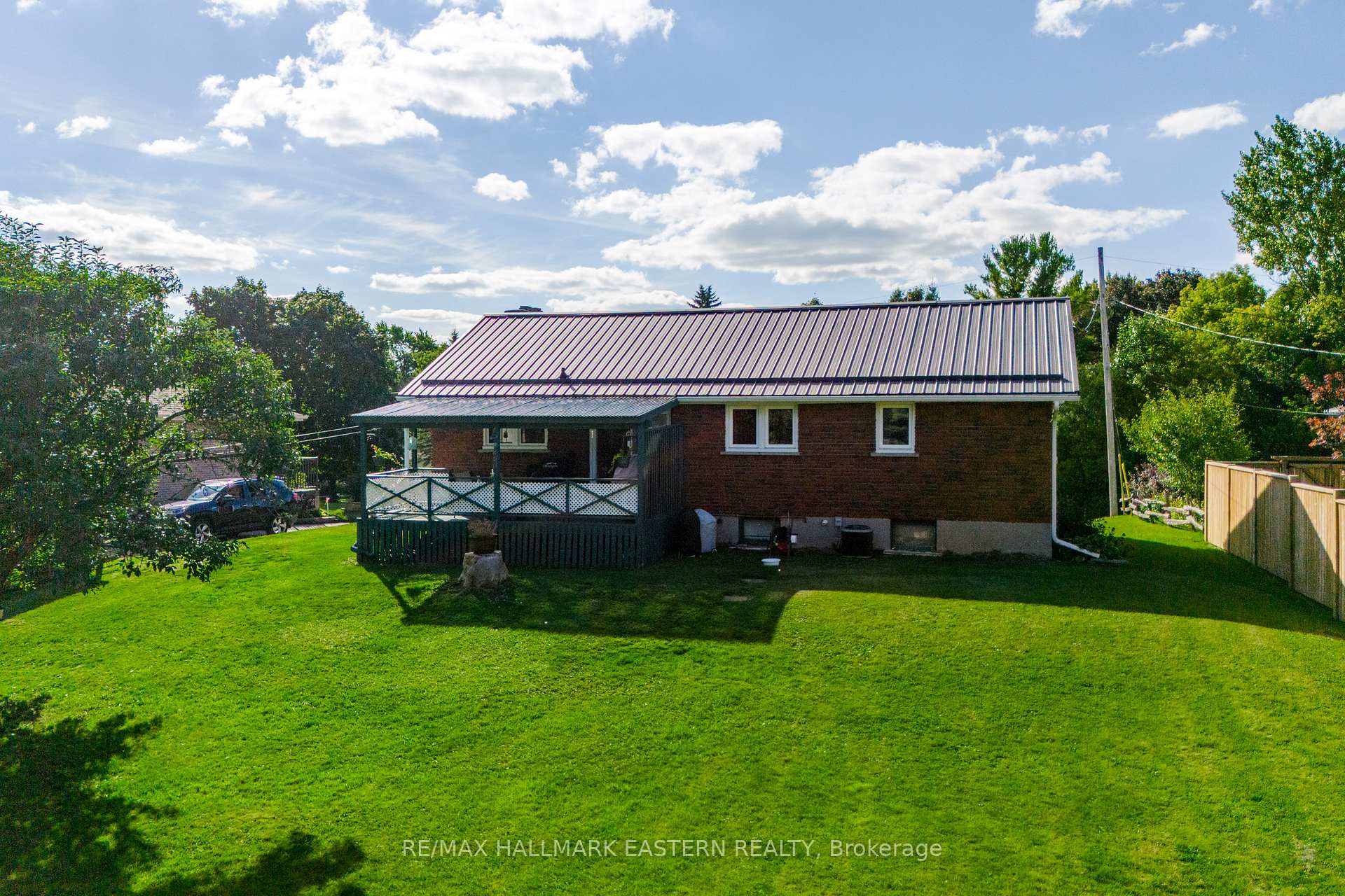 Photo 31 of 880 Clinton Avenue, Douro-Dummer — HOMEH