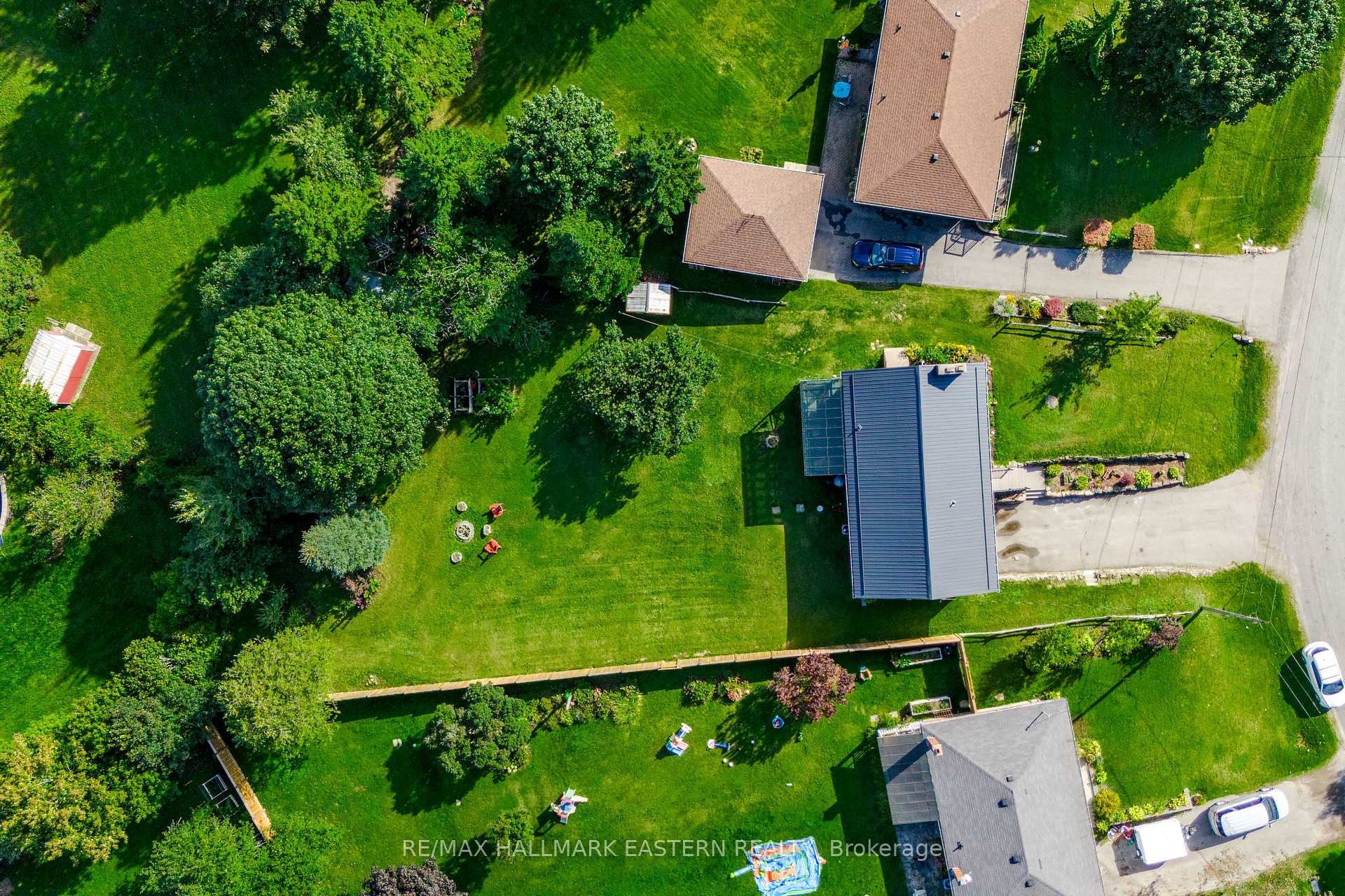 Photo 36 of 880 Clinton Avenue, Douro-Dummer — HOMEH