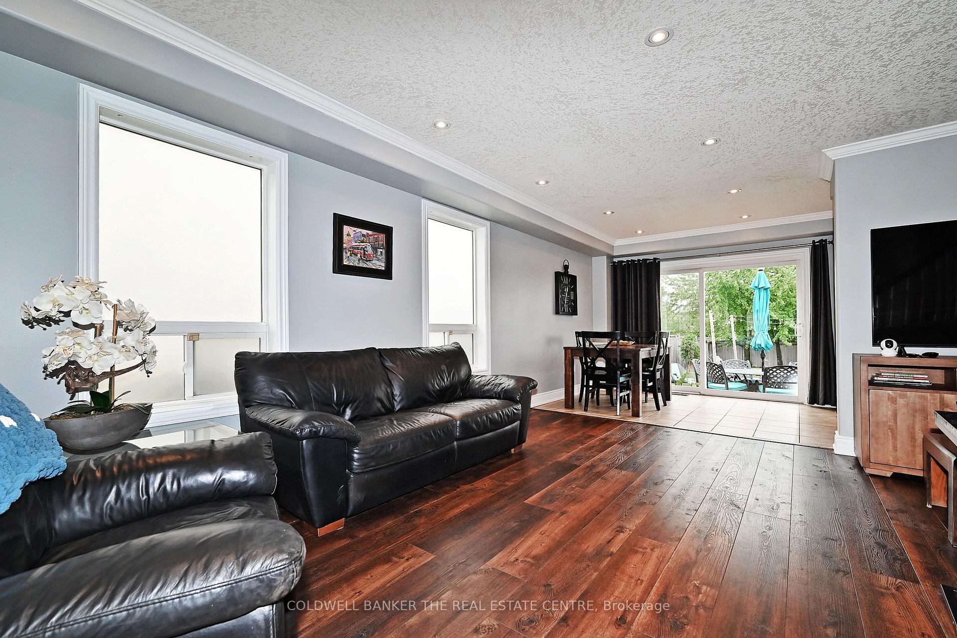 Photo 7 of 25 Lake Crescent, Barrie, Holly — HOMEH