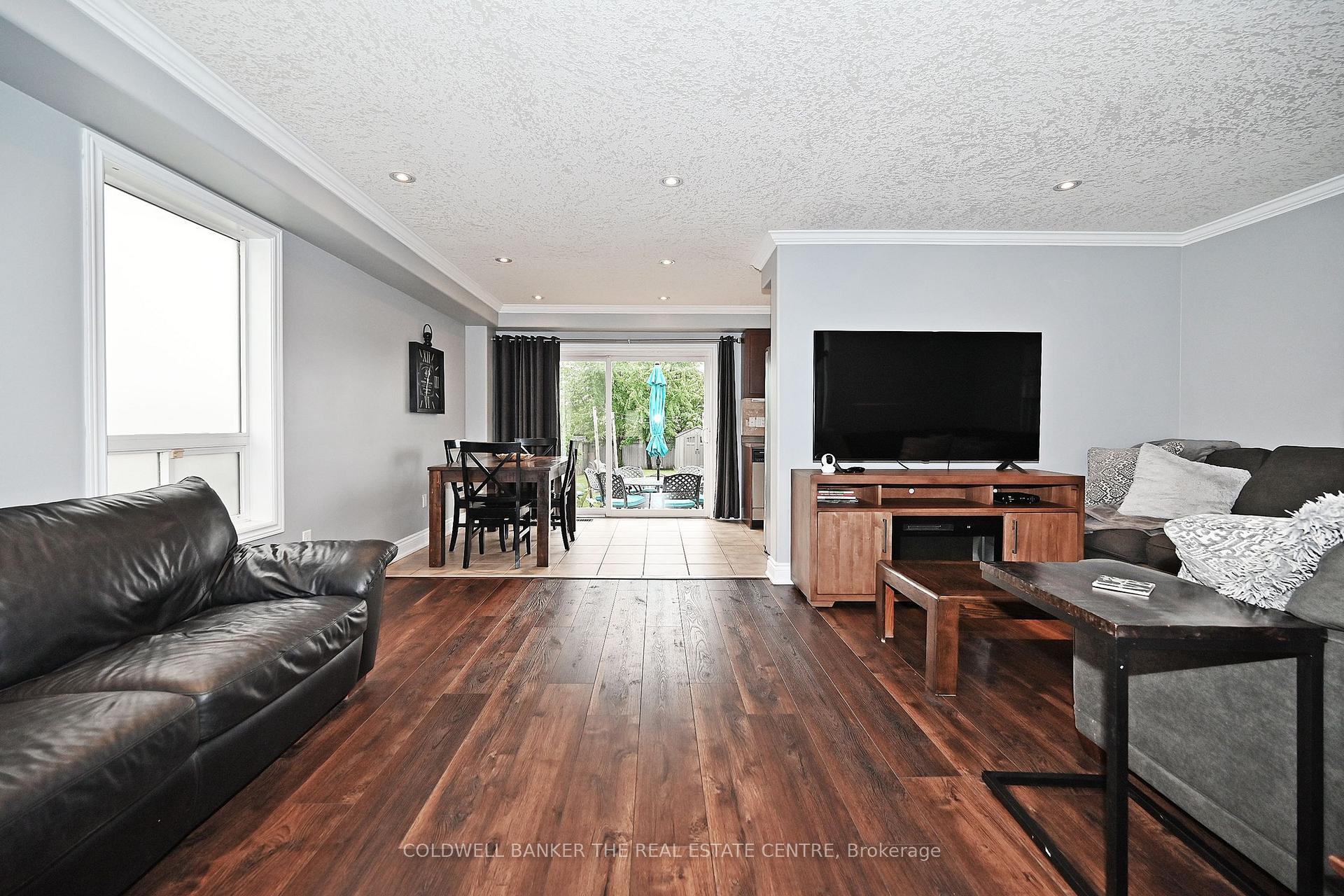 Photo 10 of 25 Lake Crescent, Barrie, Holly — HOMEH