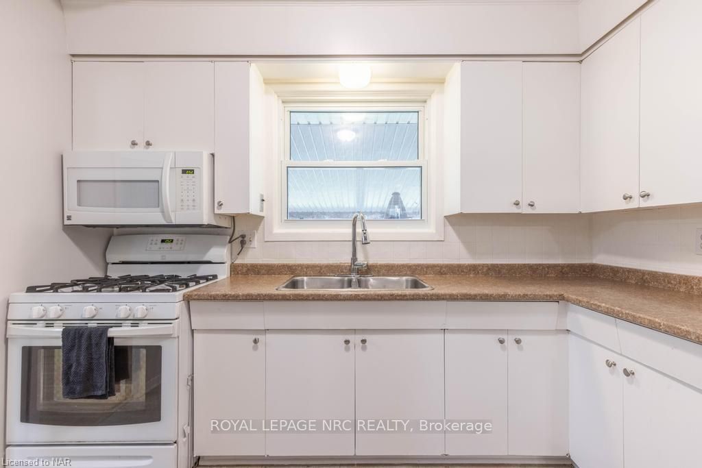 Photo 29 of 13 Warrington Place, St. Catharines, Lakeshore — HOMEH
