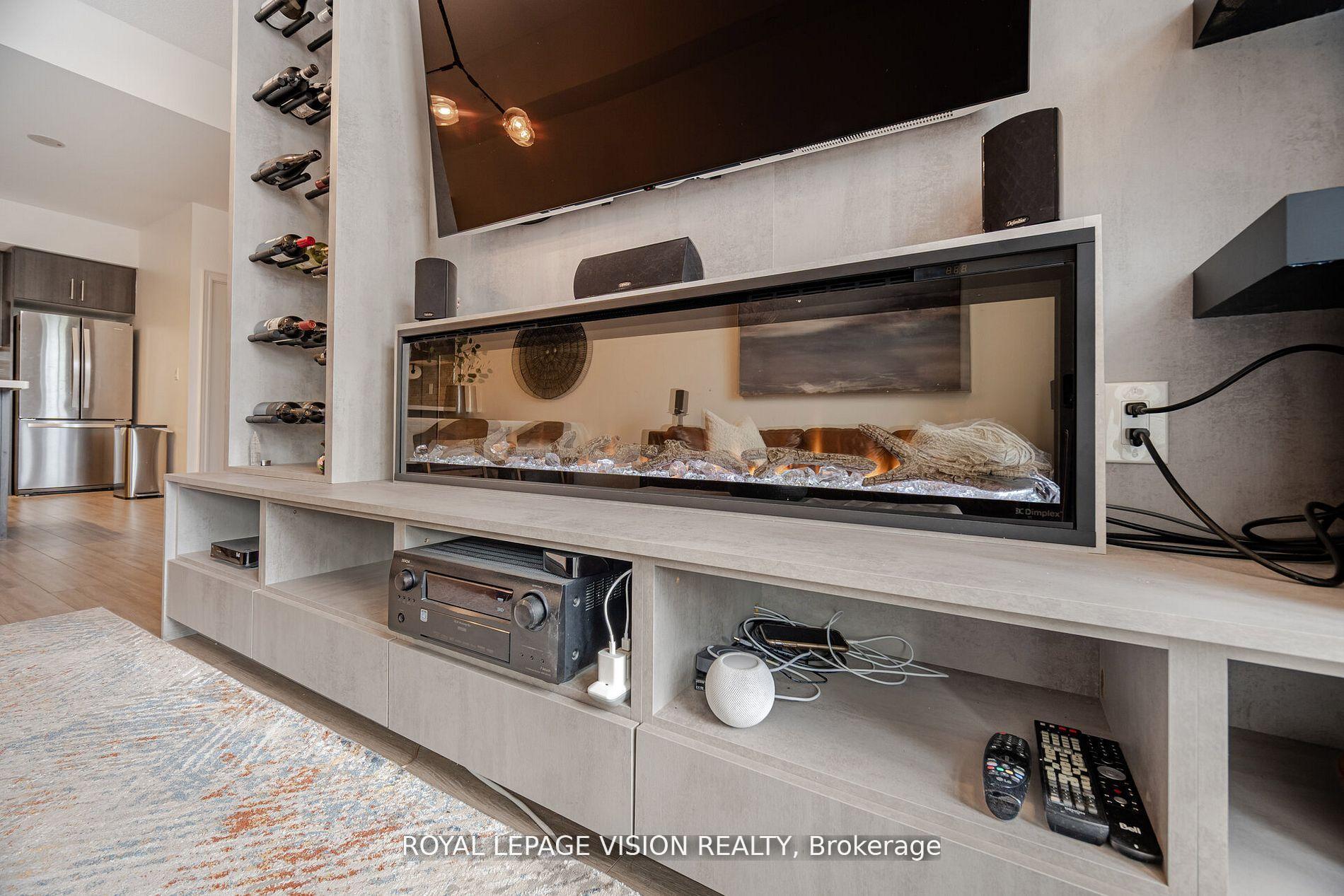 Photo 11 of Unit 111, 38 Cedarland Drive, Markham, Unionville — HOMEH
