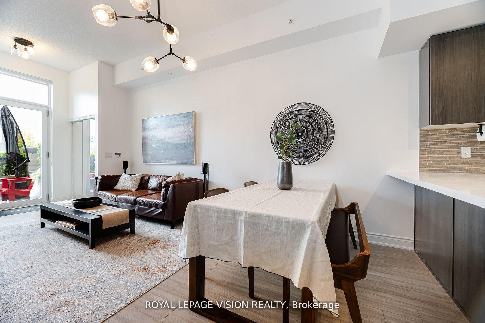 Photo 13 of Unit 111, 38 Cedarland Drive, Markham, Unionville — HOMEH
