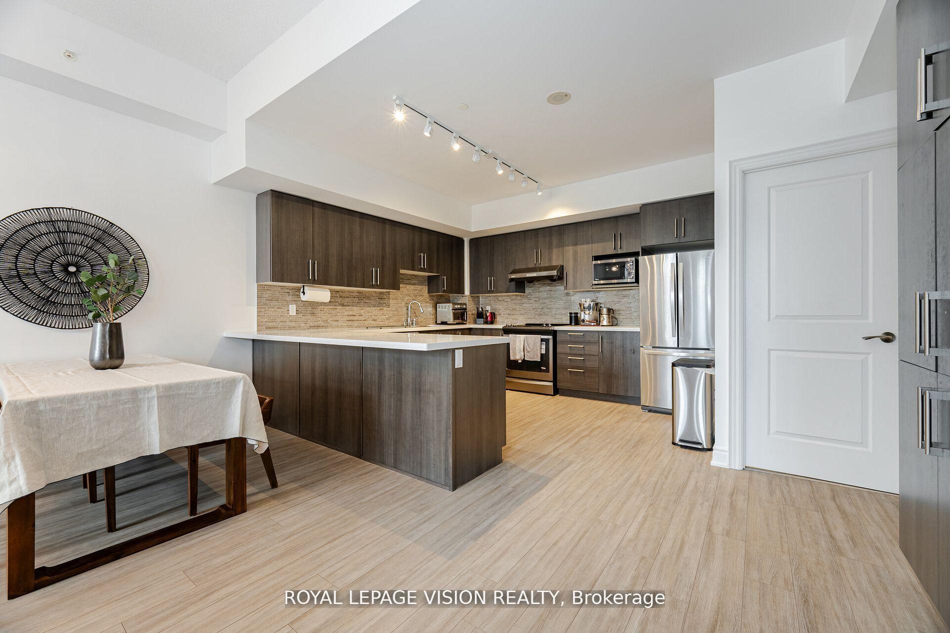 Photo 15 of Unit 111, 38 Cedarland Drive, Markham, Unionville — HOMEH