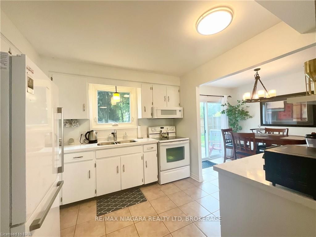 Photo 31 of 14 Stockwell Road, St. Catharines, Lakeshore — HOMEH