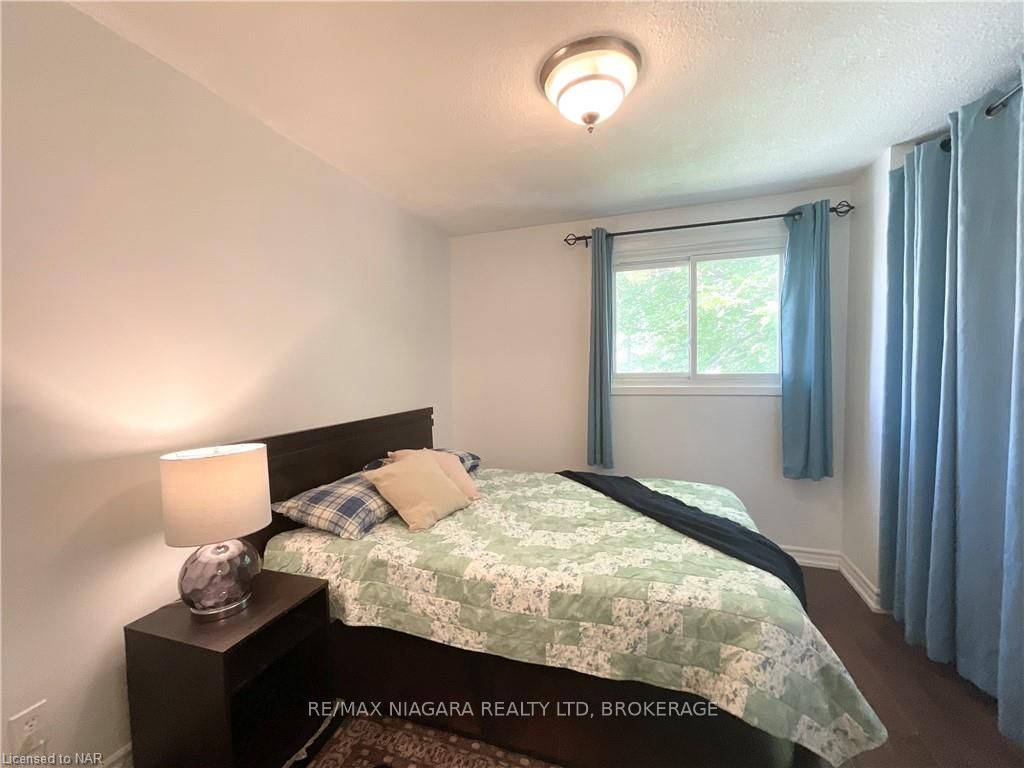 Photo 47 of 14 Stockwell Road, St. Catharines, Lakeshore — HOMEH