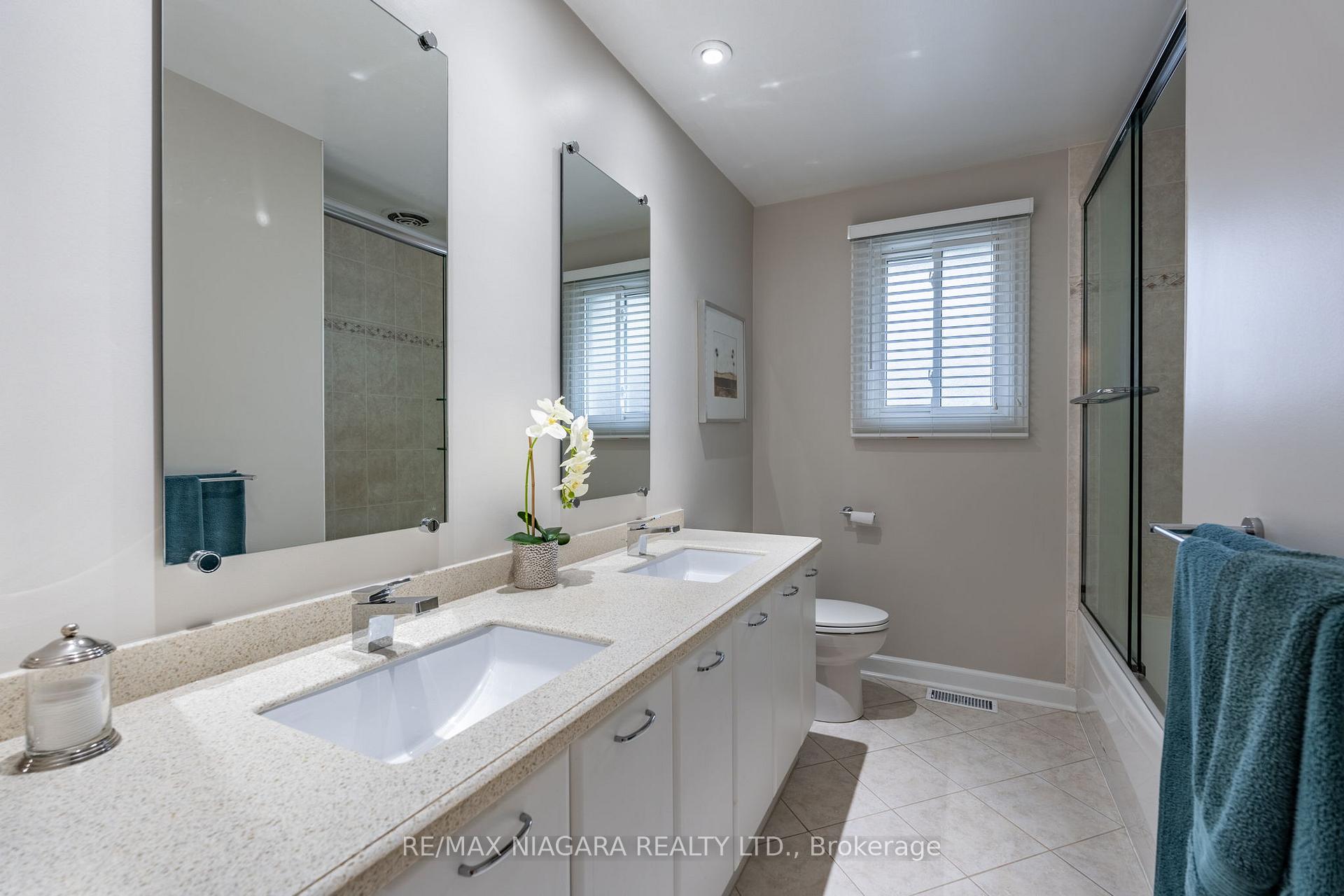 Photo 19 of 10 Wedgewood Court, St. Catharines, Martindale Pond — HOMEH