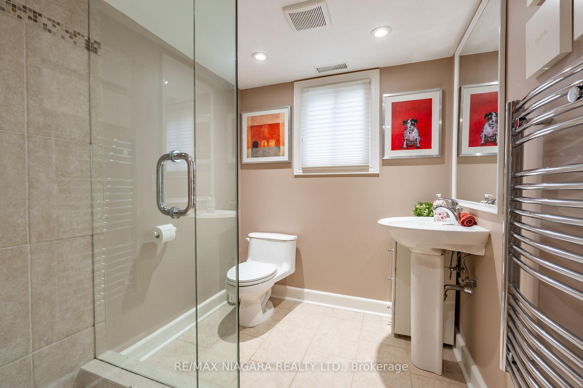 Photo 26 of 10 Wedgewood Court, St. Catharines, Martindale Pond — HOMEH