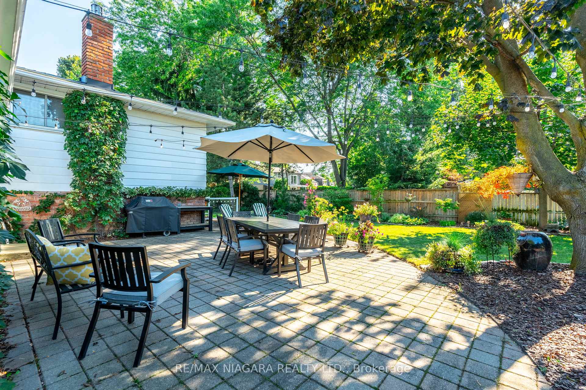 Photo 33 of 10 Wedgewood Court, St. Catharines, Martindale Pond — HOMEH