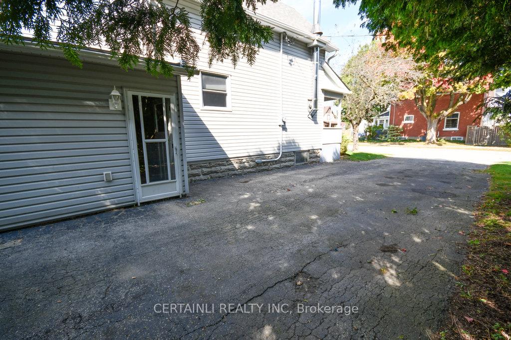 Photo 35 of 92 Fifth Avenue, St. Thomas — HOMEH