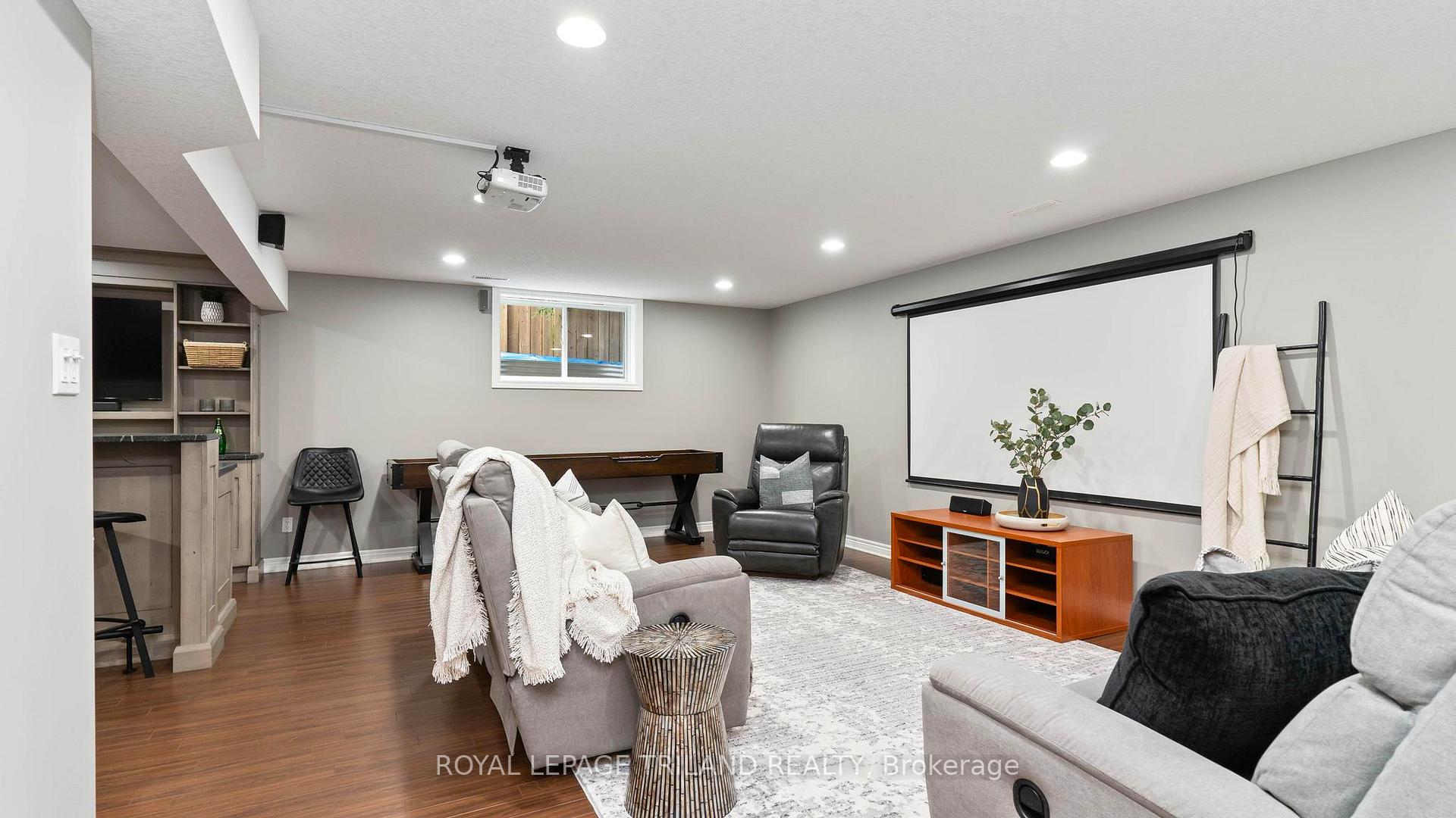 Photo 2 of 97 Hummingbird Lane, St. Thomas — HOMEH