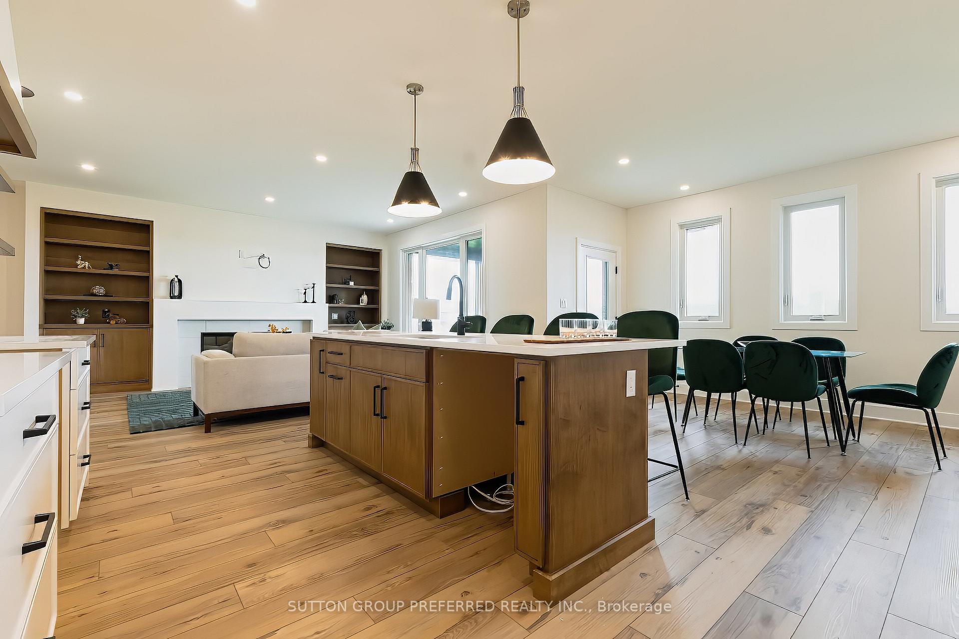 Photo 6 of 159 Renaissance Drive, St. Thomas — HOMEH