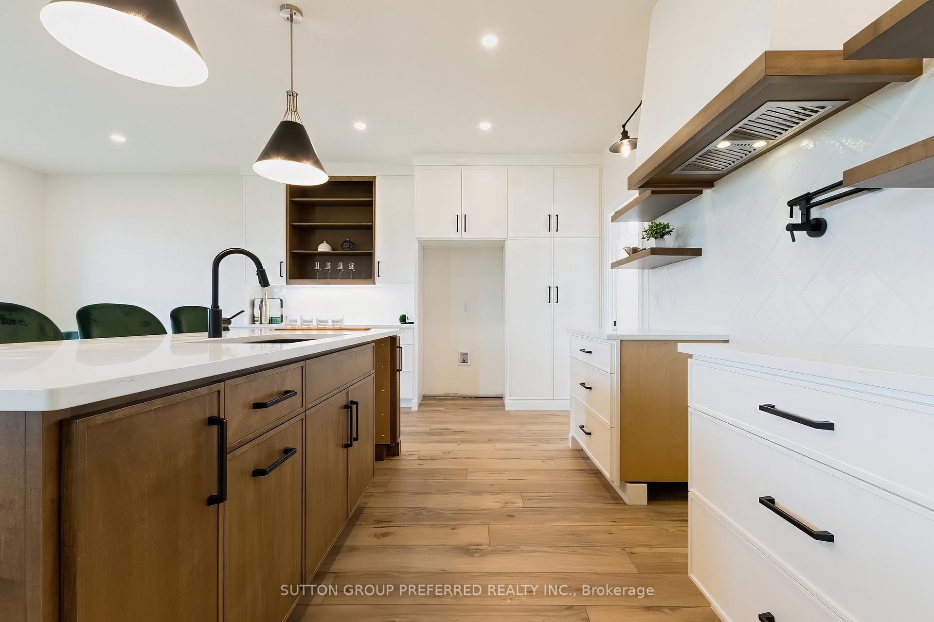 Photo 8 of 159 Renaissance Drive, St. Thomas — HOMEH