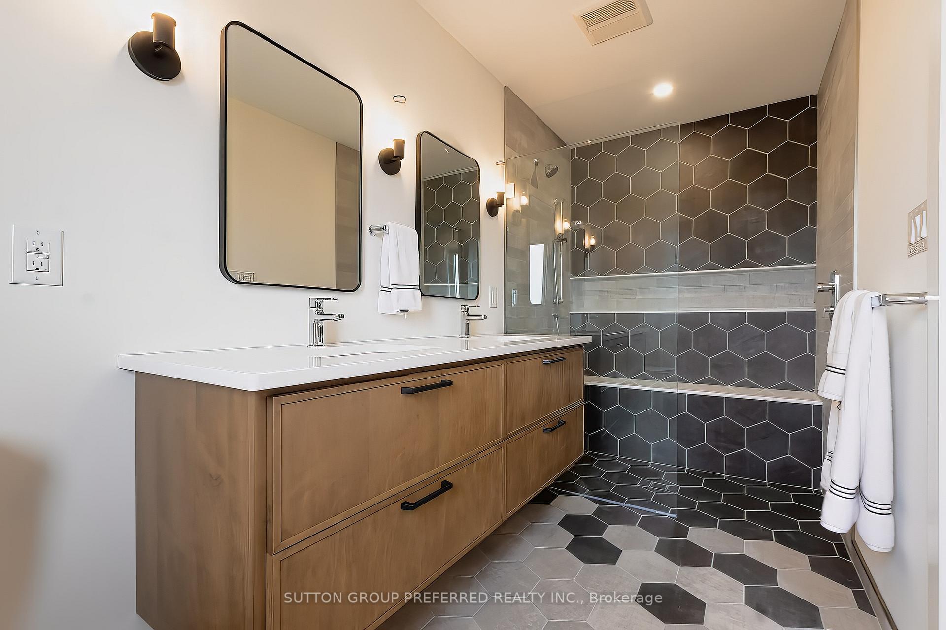 Photo 29 of 159 Renaissance Drive, St. Thomas — HOMEH
