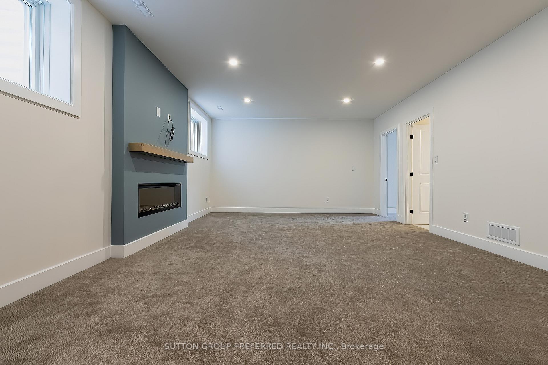Photo 33 of 159 Renaissance Drive, St. Thomas — HOMEH