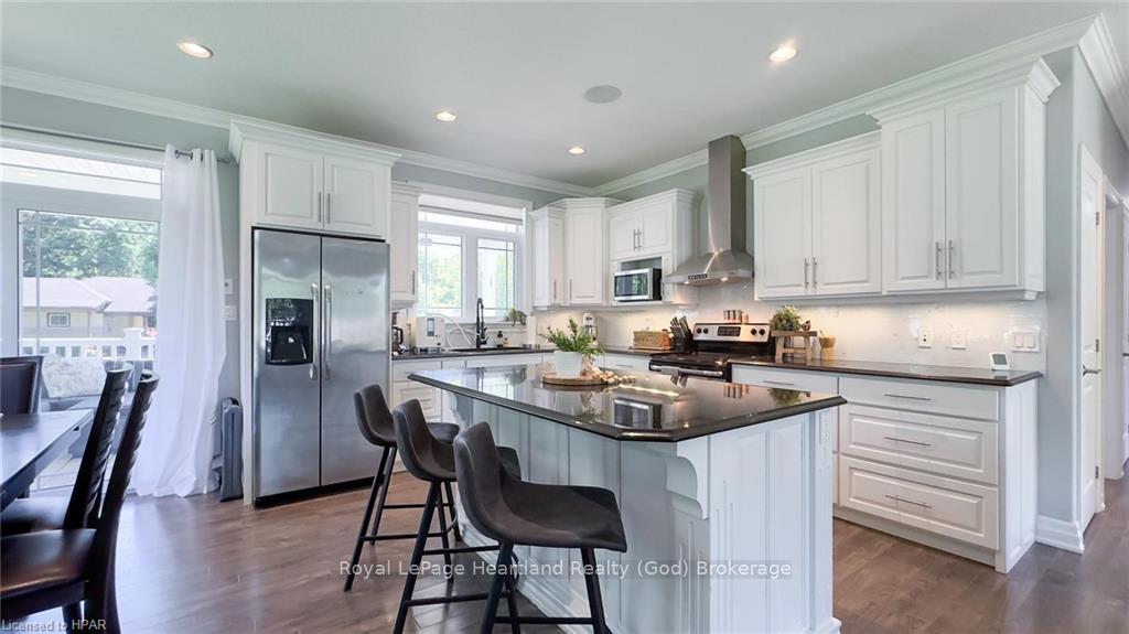 Photo 2 of 220 Spencer Street, Central Huron, Clinton — HOMEH