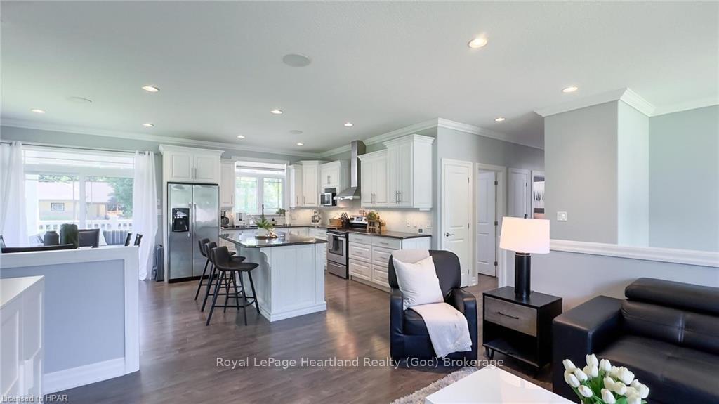 Photo 13 of 220 Spencer Street, Central Huron, Clinton — HOMEH