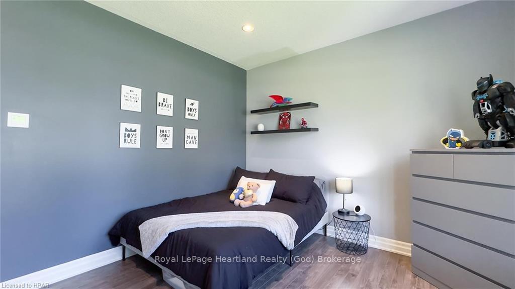 Photo 18 of 220 Spencer Street, Central Huron, Clinton — HOMEH
