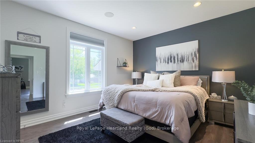 Photo 19 of 220 Spencer Street, Central Huron, Clinton — HOMEH