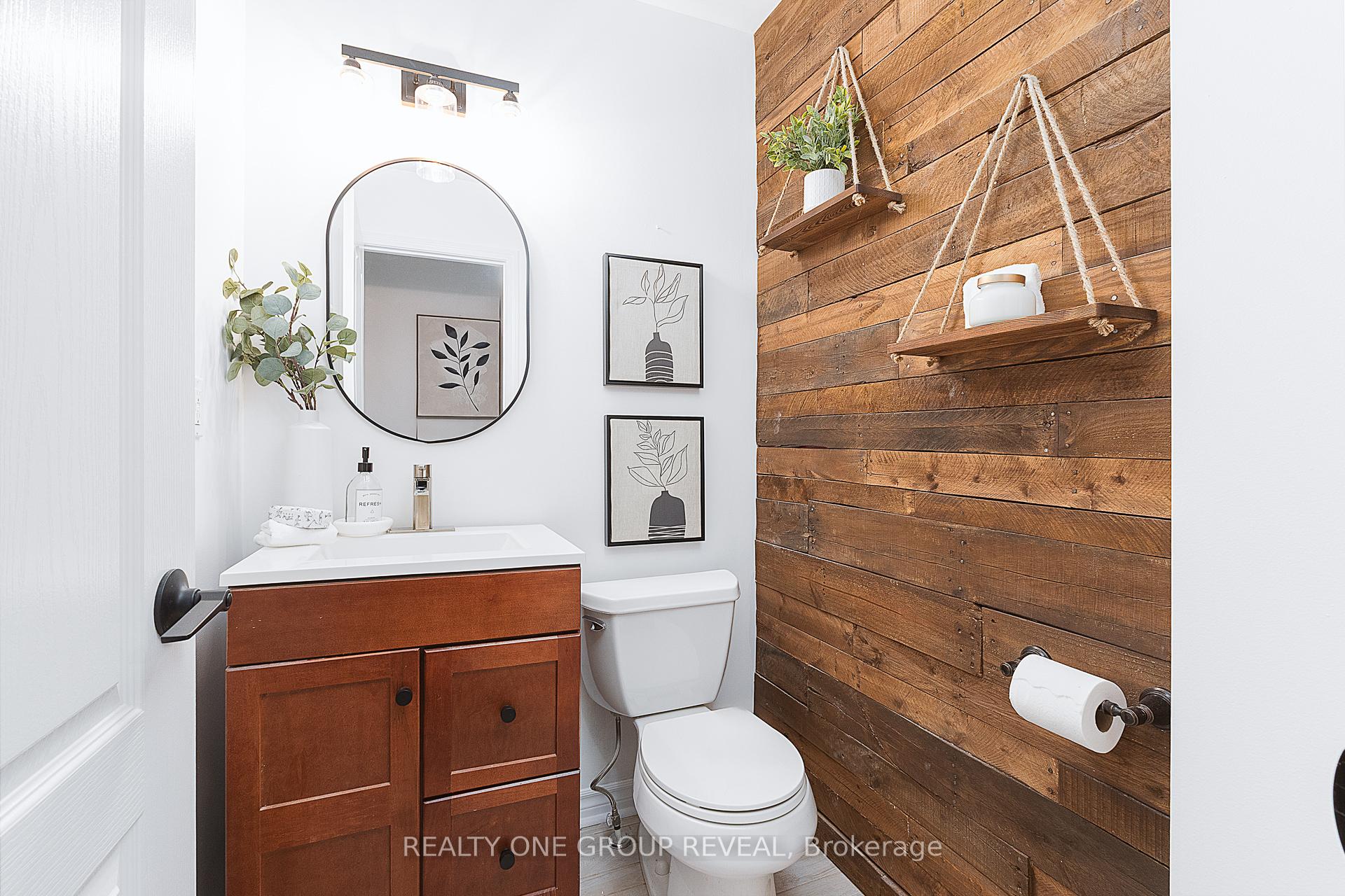 Photo 6 of 114 Argent Street, Clarington, Bowmanville — HOMEH
