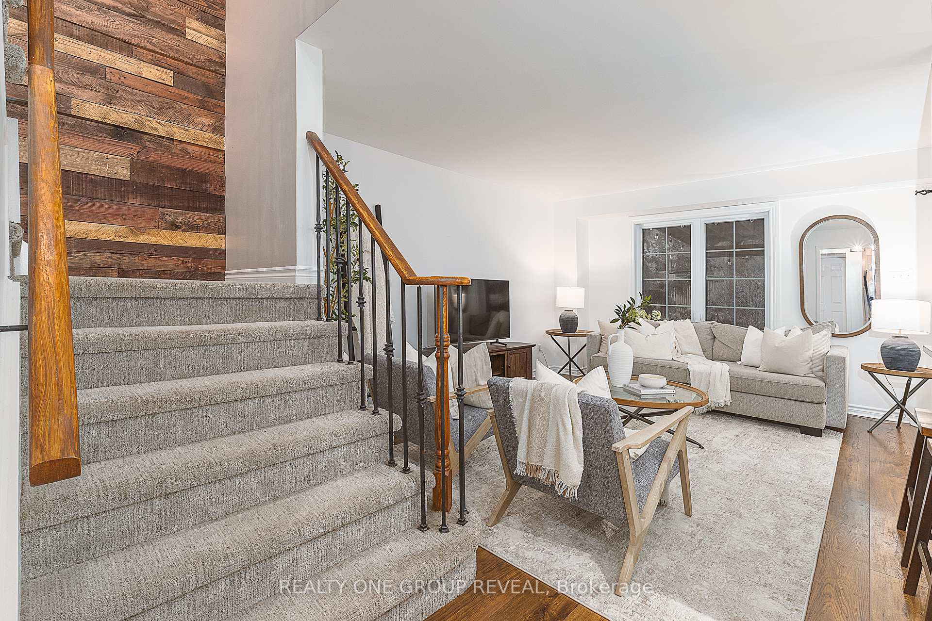 Photo 7 of 114 Argent Street, Clarington, Bowmanville — HOMEH