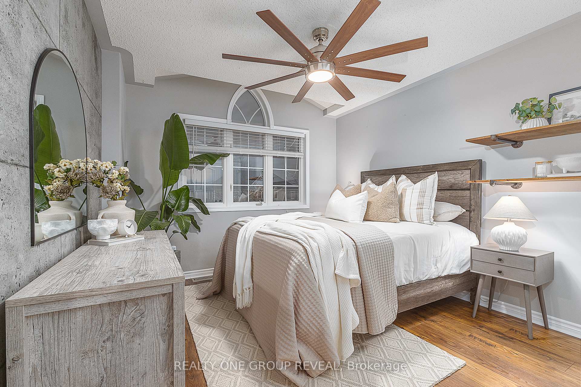 Photo 21 of 114 Argent Street, Clarington, Bowmanville — HOMEH