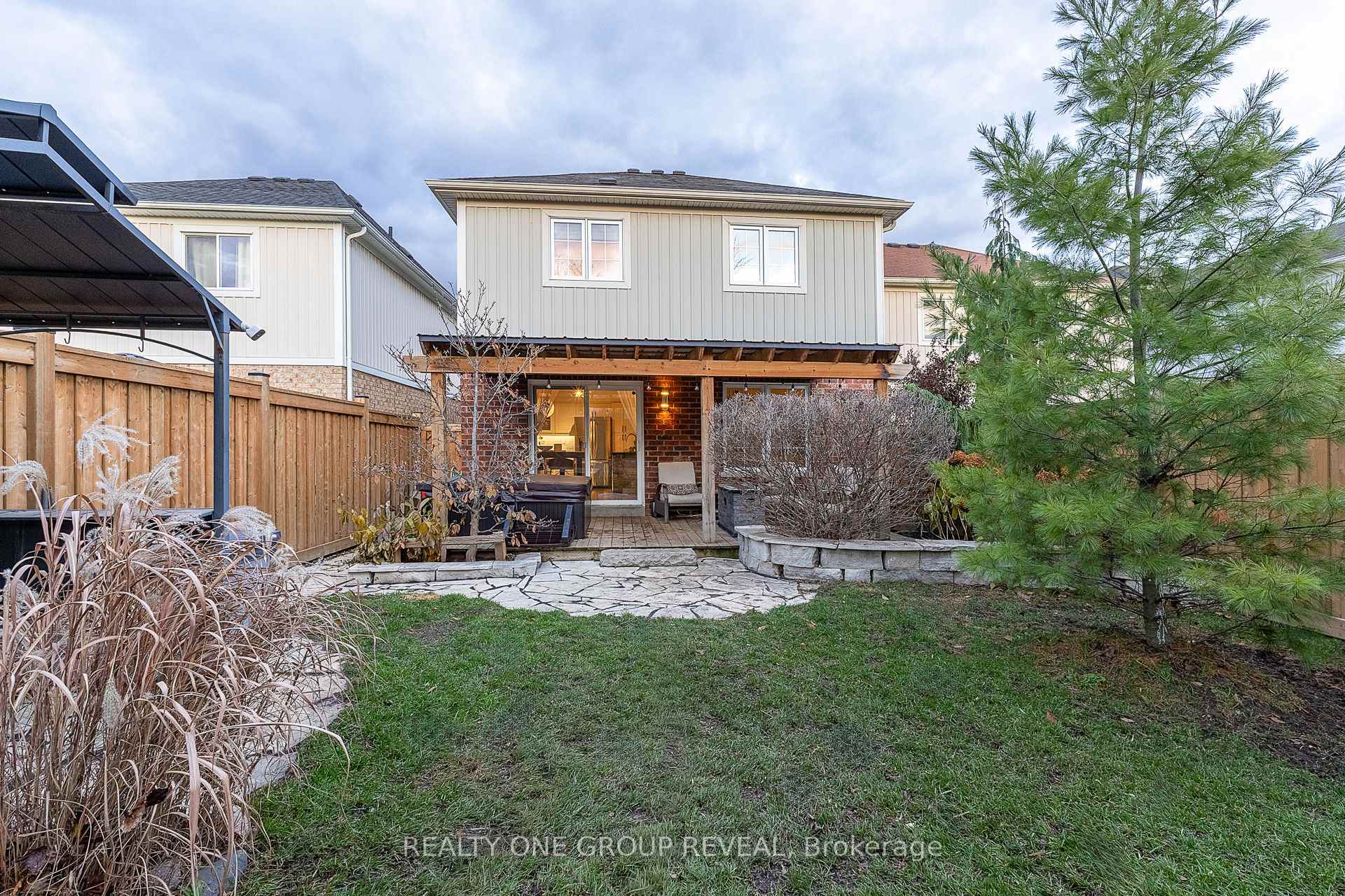 Photo 28 of 114 Argent Street, Clarington, Bowmanville — HOMEH