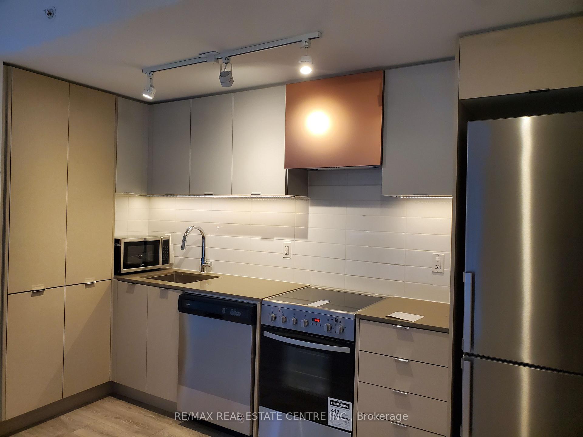 Photo 9 of Unit 1705, 30 Gibbs Road, Etobicoke, Islington-City Centre West — HOMEH