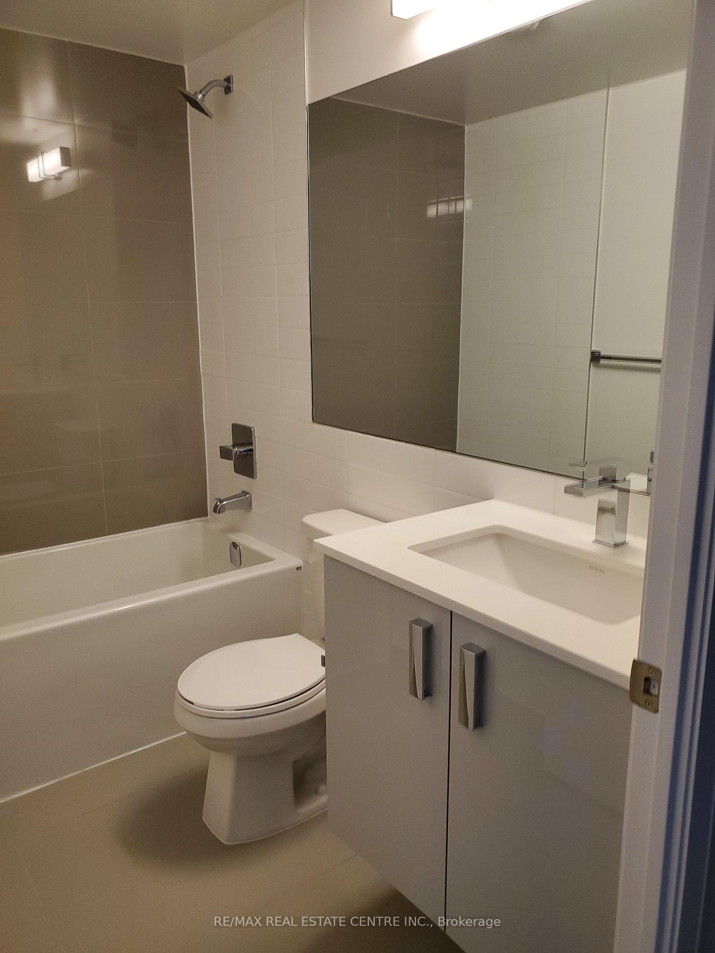 Photo 22 of Unit 1705, 30 Gibbs Road, Etobicoke, Islington-City Centre West — HOMEH