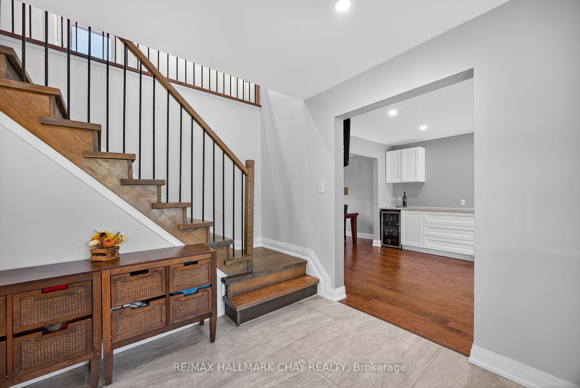 Photo 4 of Unit Main, 1 Knicely Road, Barrie, Painswick North — HOMEH