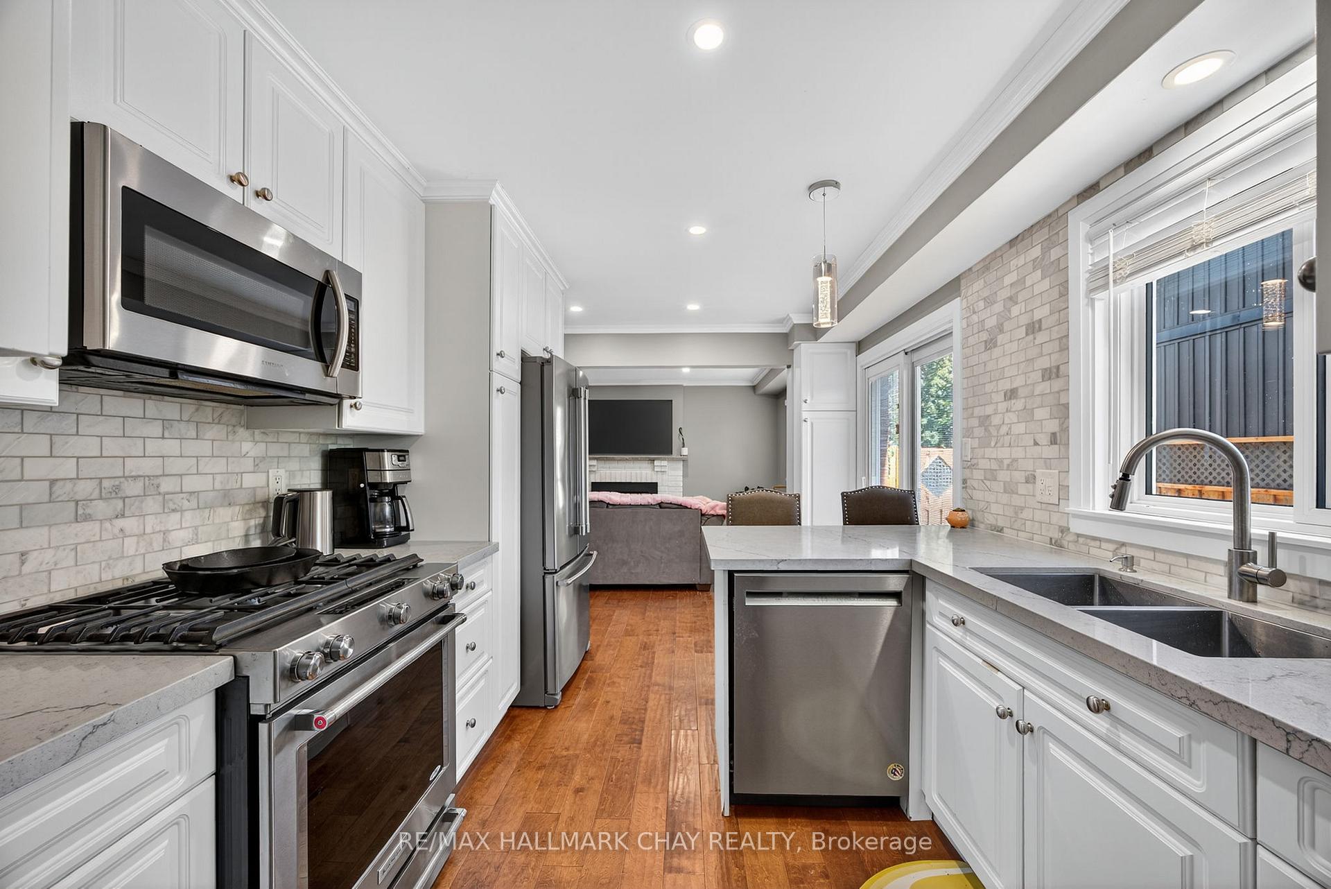 Photo 10 of Unit Main, 1 Knicely Road, Barrie, Painswick North — HOMEH