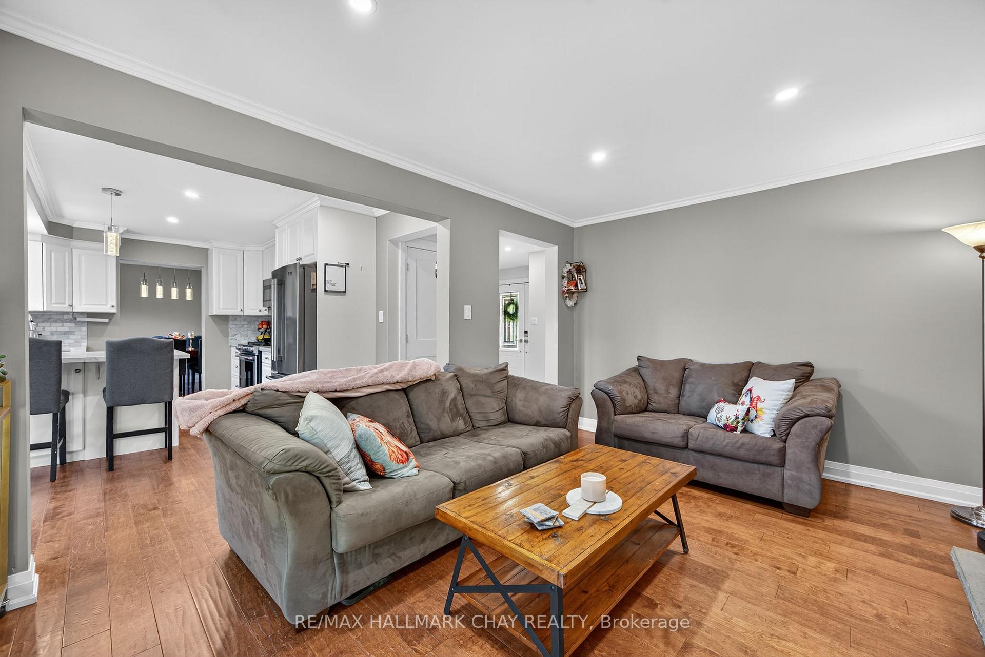 Photo 13 of Unit Main, 1 Knicely Road, Barrie, Painswick North — HOMEH