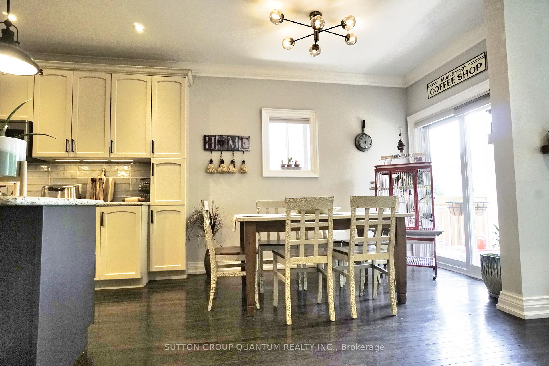 Photo 7 of 71 Versailles Crescent, Barrie, Innis-Shore — HOMEH