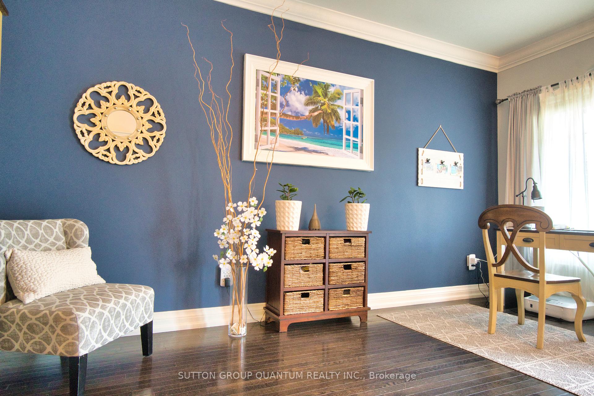 Photo 13 of 71 Versailles Crescent, Barrie, Innis-Shore — HOMEH