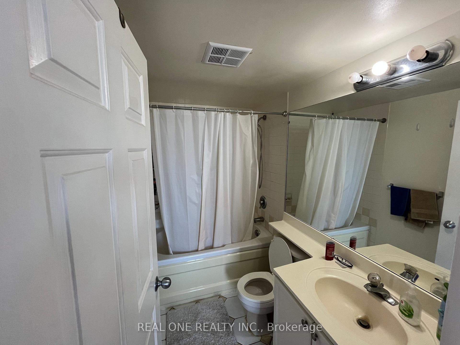Photo 6 of Unit 1504, 101 Subway Crescent, Etobicoke, Islington-City Centre West — HOMEH