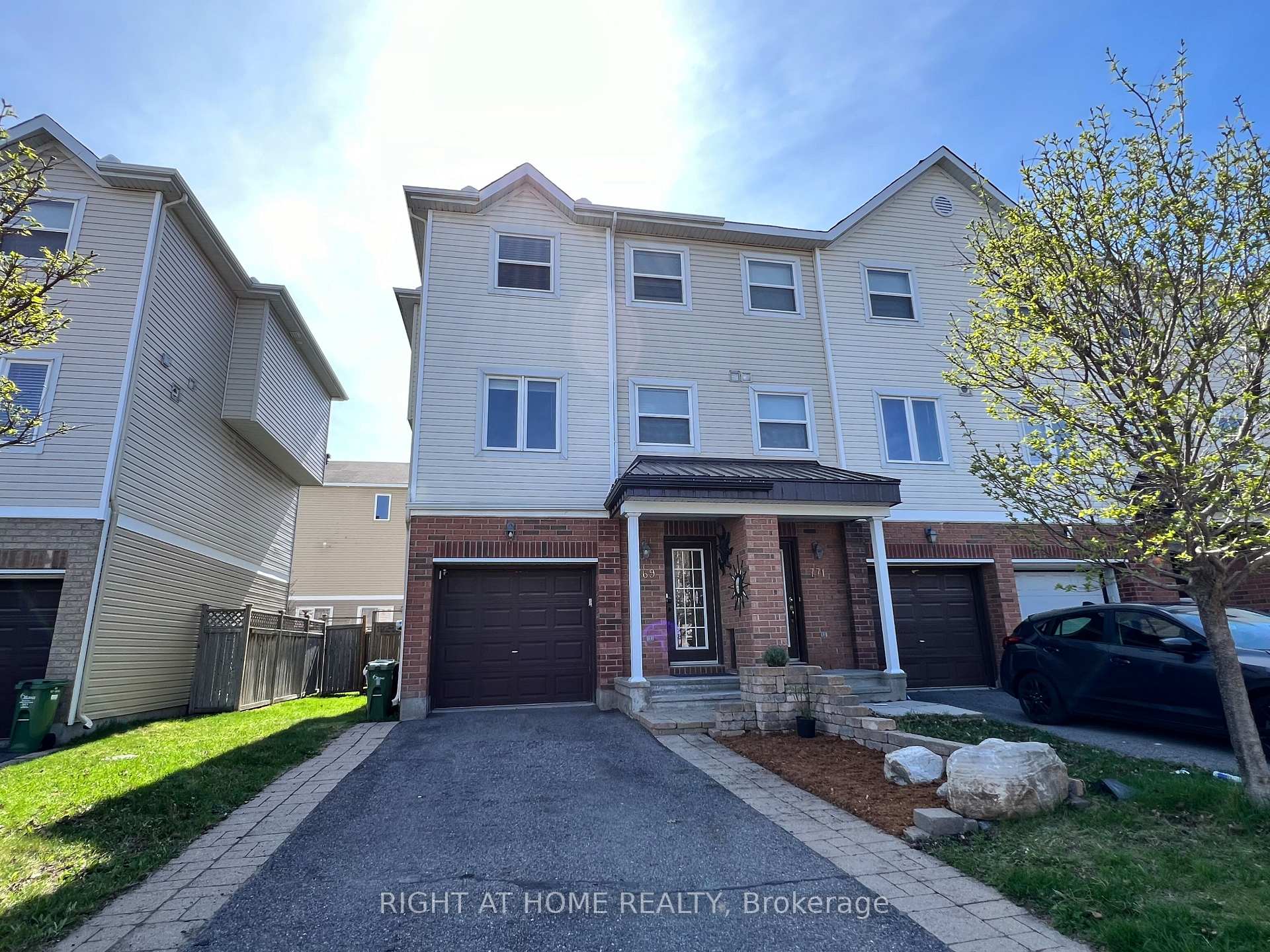 Photo 1 of 769 Cobble Hill Drive, Ottawa, Barrhaven - Cedargrove/Fraserdale — HOMEH
