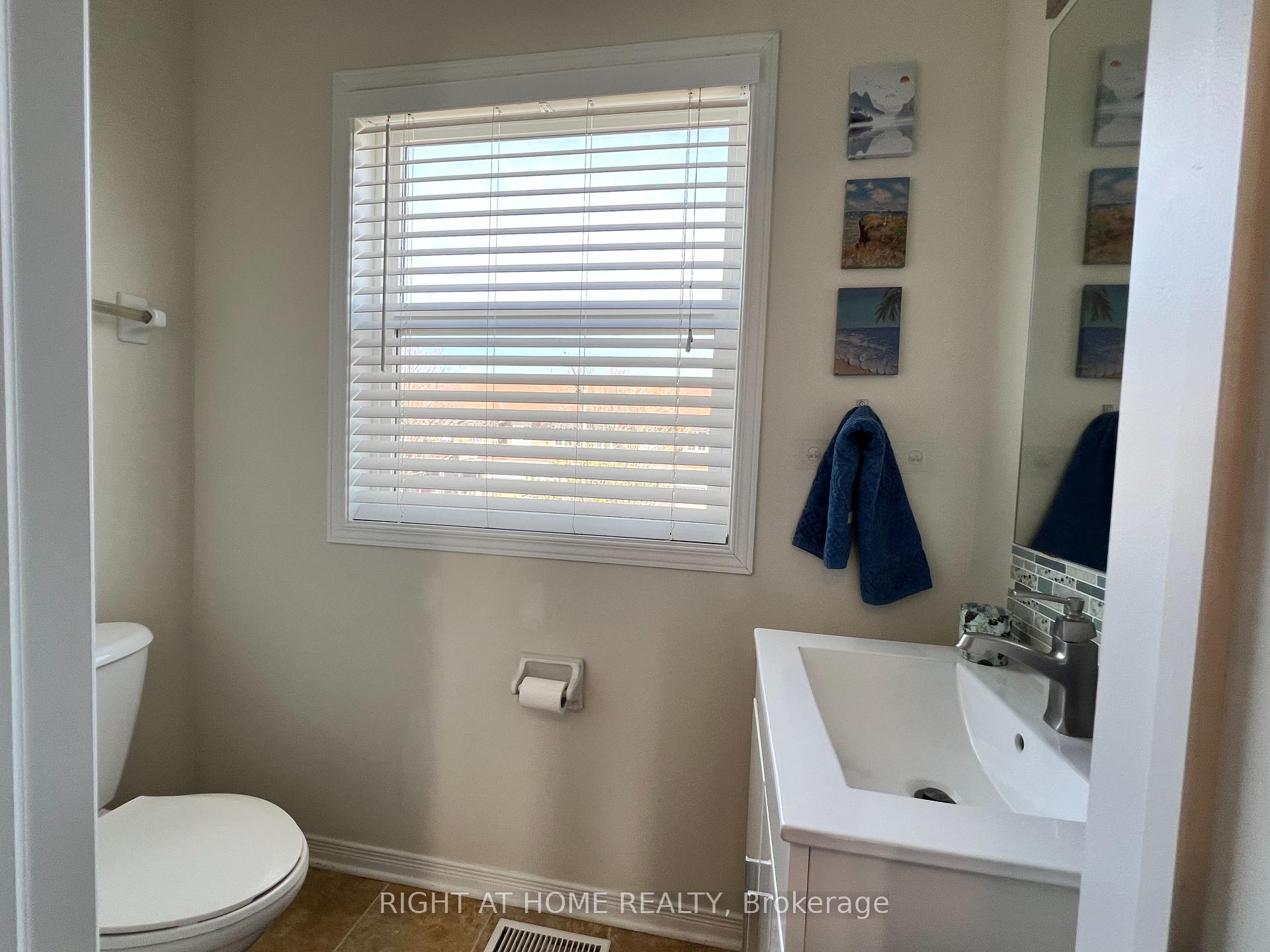 Photo 11 of 769 Cobble Hill Drive, Ottawa, Barrhaven - Cedargrove/Fraserdale — HOMEH