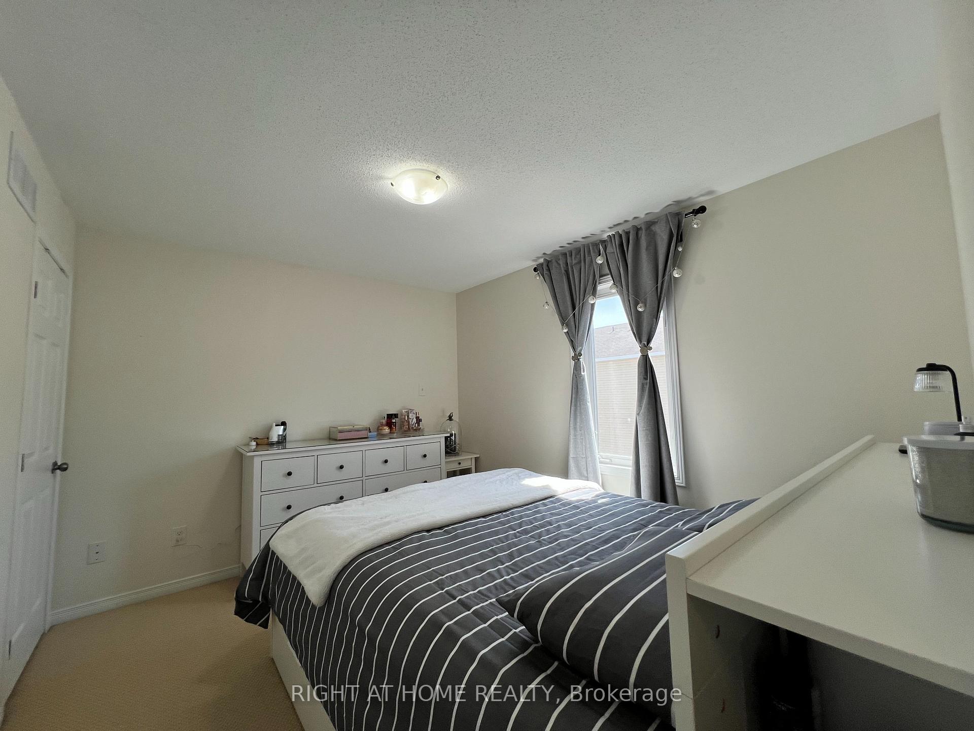 Photo 13 of 769 Cobble Hill Drive, Ottawa, Barrhaven - Cedargrove/Fraserdale — HOMEH