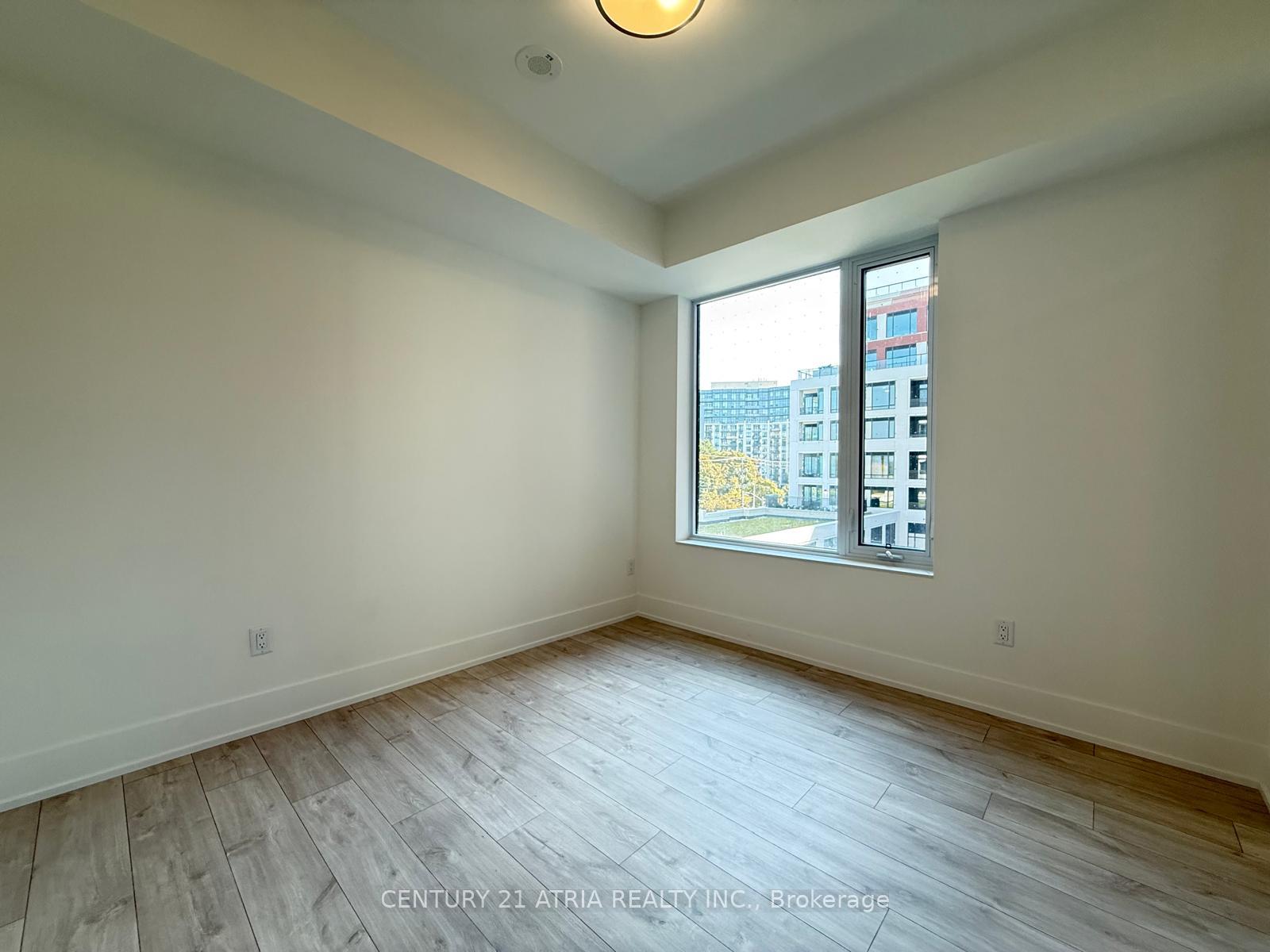Photo 13 of Unit 324, 259 The Kingsway, Etobicoke, Edenbridge-Humber Valley — HOMEH