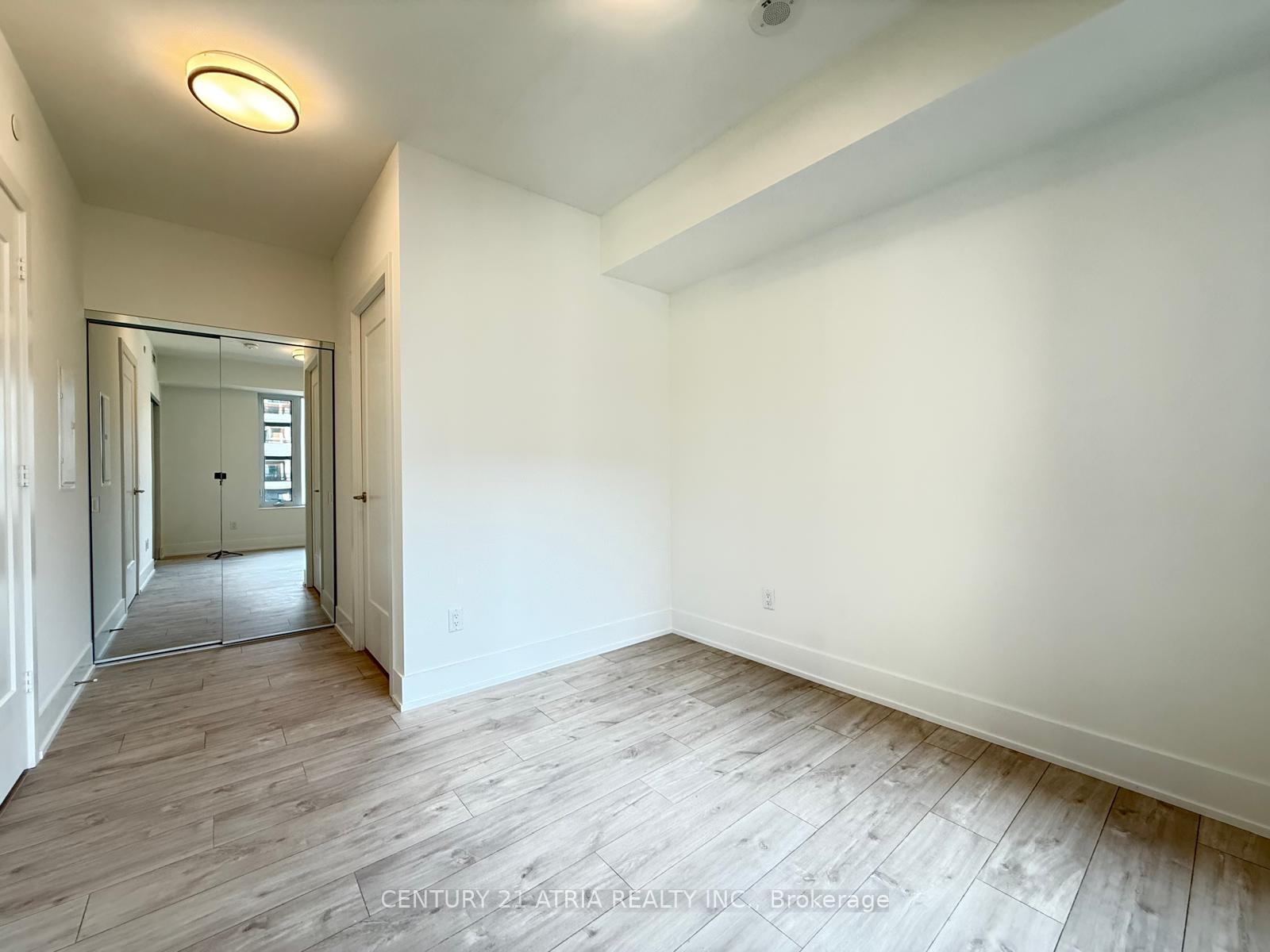 Photo 15 of Unit 324, 259 The Kingsway, Etobicoke, Edenbridge-Humber Valley — HOMEH