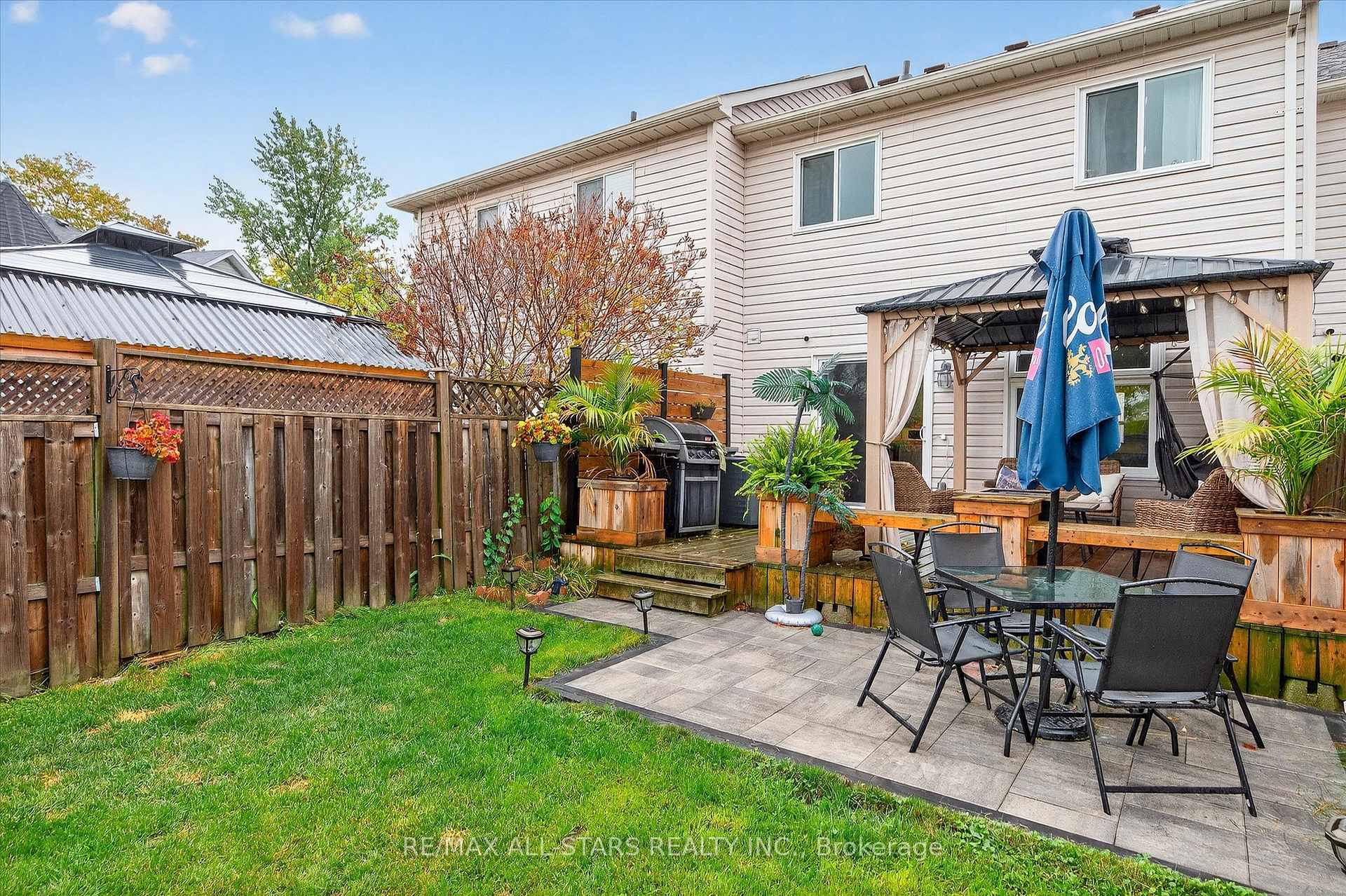 Photo 4 of 54 Ivory Court, Clarington, Bowmanville — HOMEH