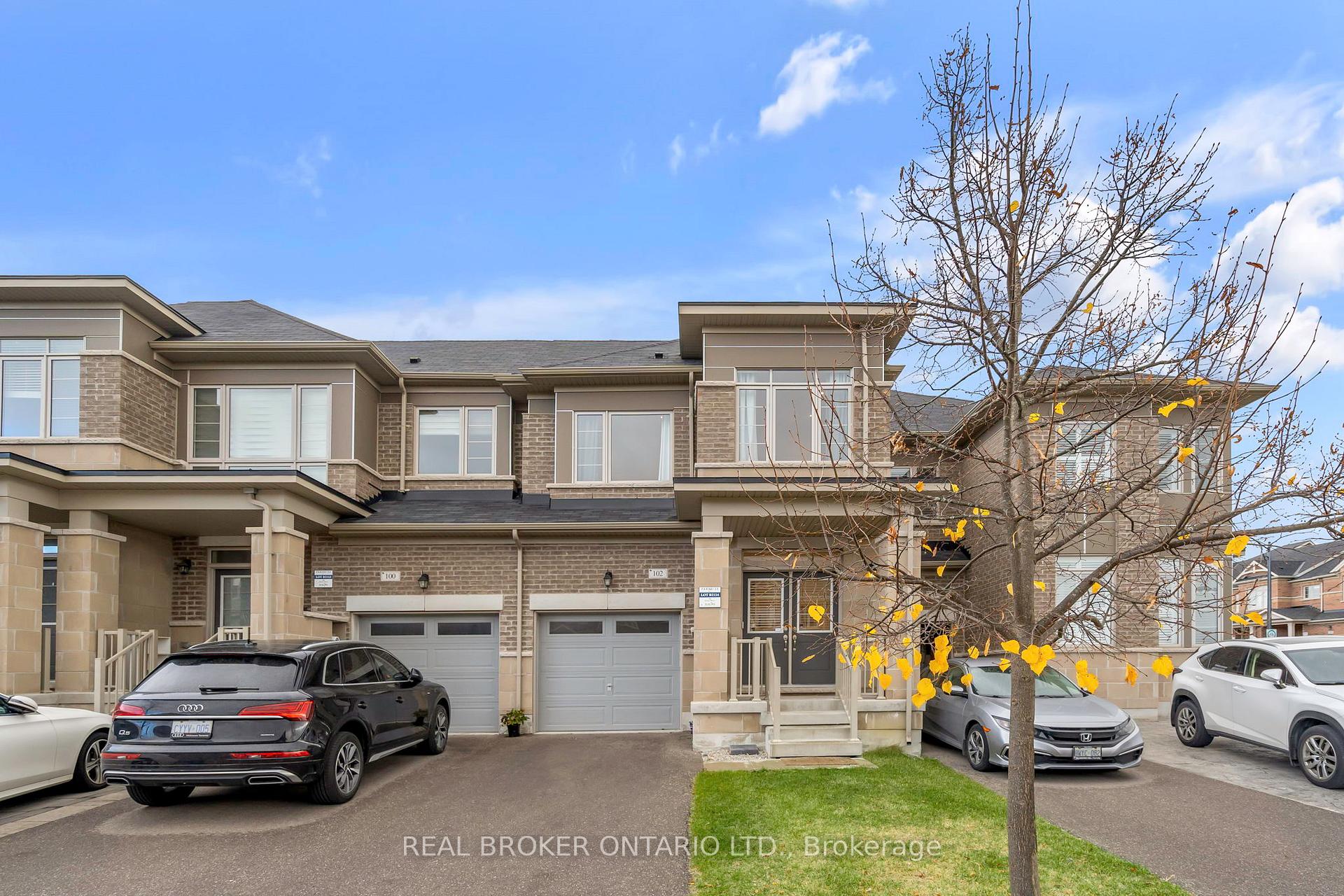 Photo 1 of 102 Gower Drive W, Aurora, Rural Aurora — HOMEH