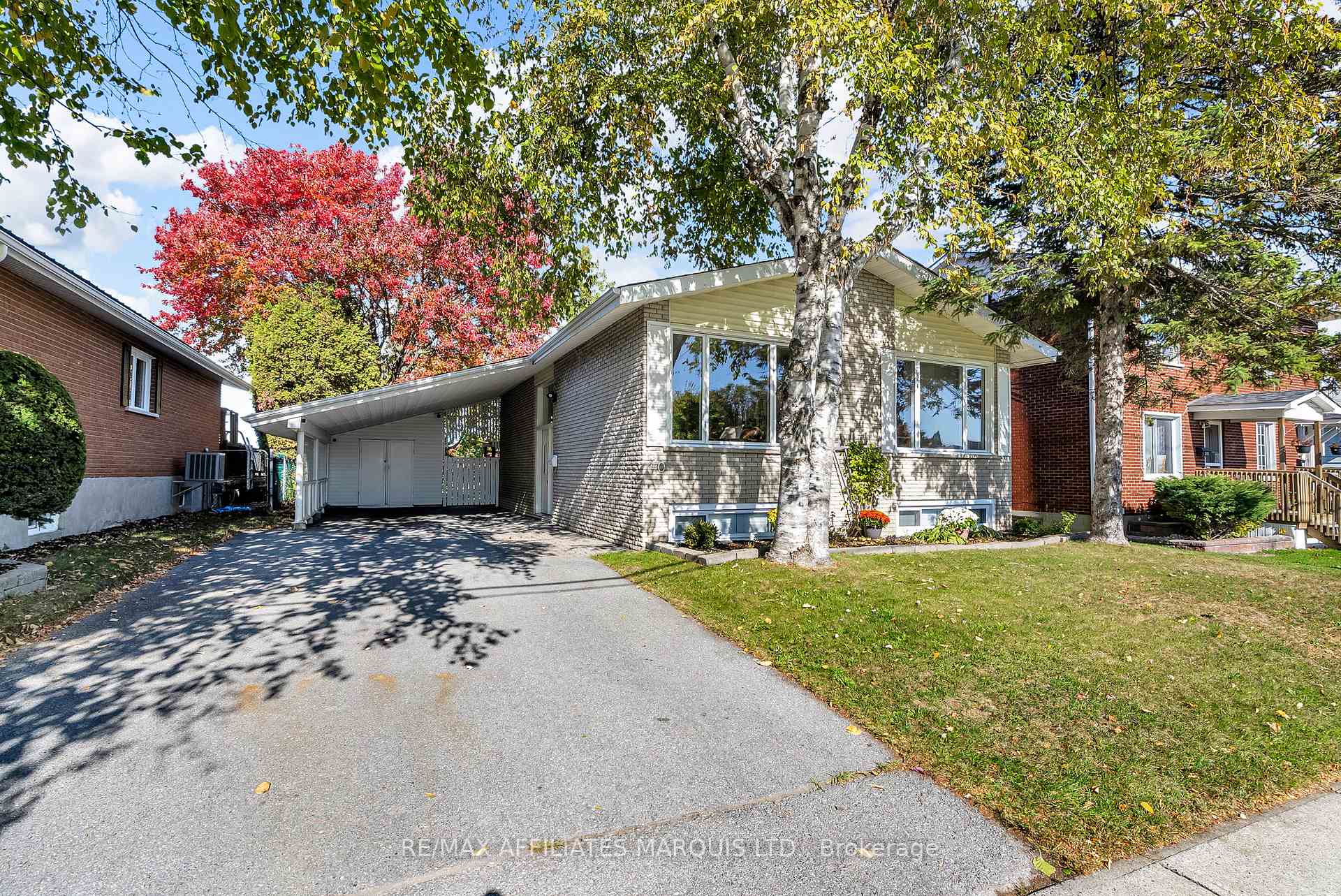 Photo 1 of 220 Fifteenth Street W, Cornwall — HOMEH