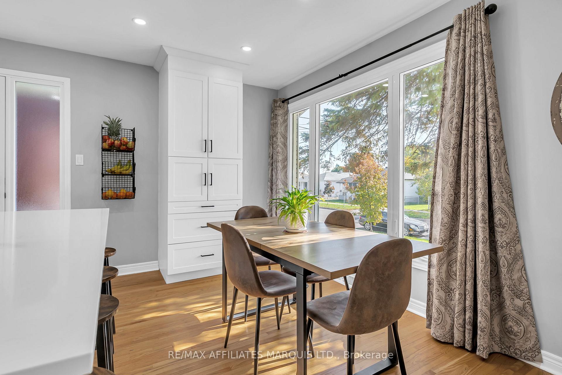 Photo 14 of 220 Fifteenth Street W, Cornwall — HOMEH