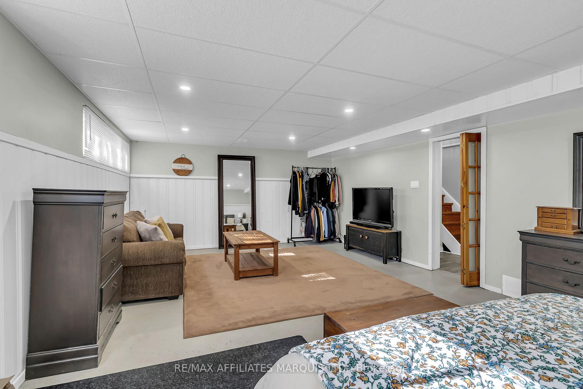 Photo 28 of 220 Fifteenth Street W, Cornwall — HOMEH